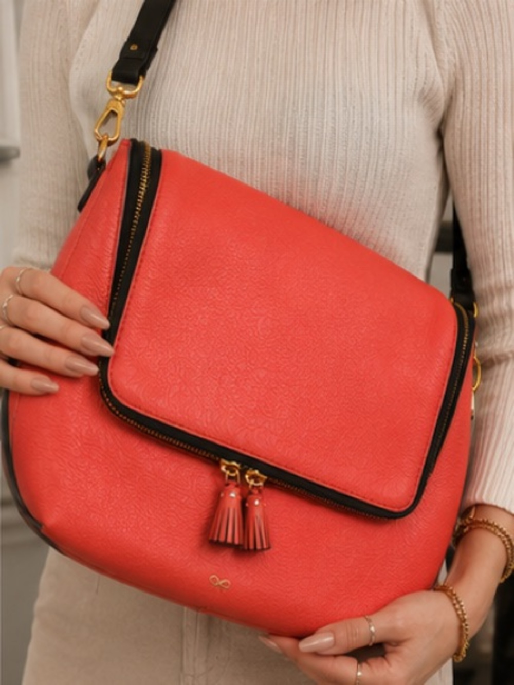NEW $1400 Anya Hindmarch leather large Coral Crossbody Bag meswith Tassel Detail - Picture 2 of 12